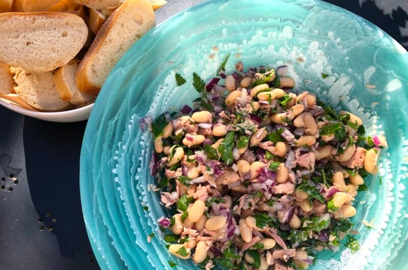 Tuna and cannellini bean salad